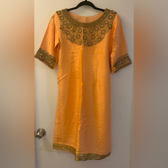 🎉 🌻SALE $40🌻 Indian Suit - Picture 3 of 8